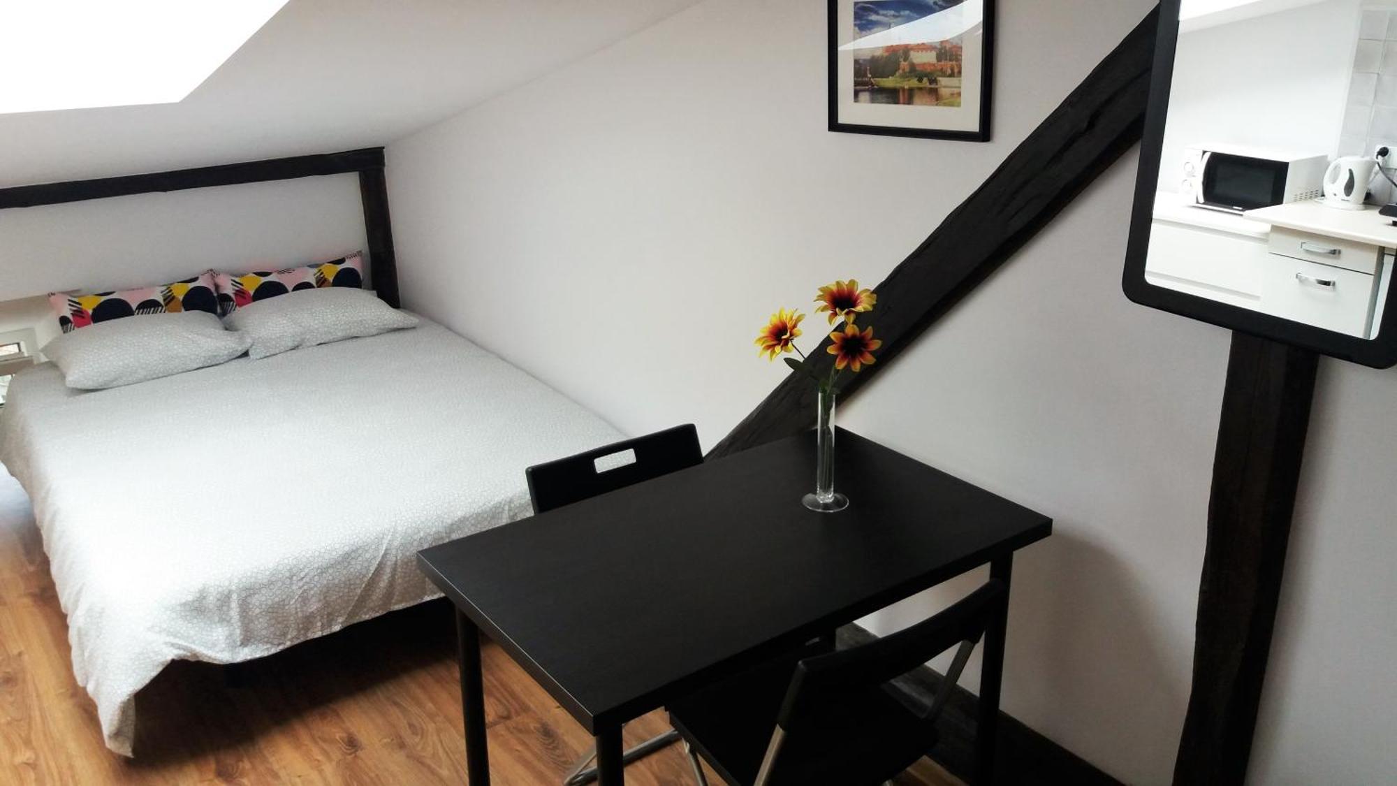 Nice Attic Studio Close To Old Town Air Conditioning - Klimatyzacja Краків Екстер'єр фото