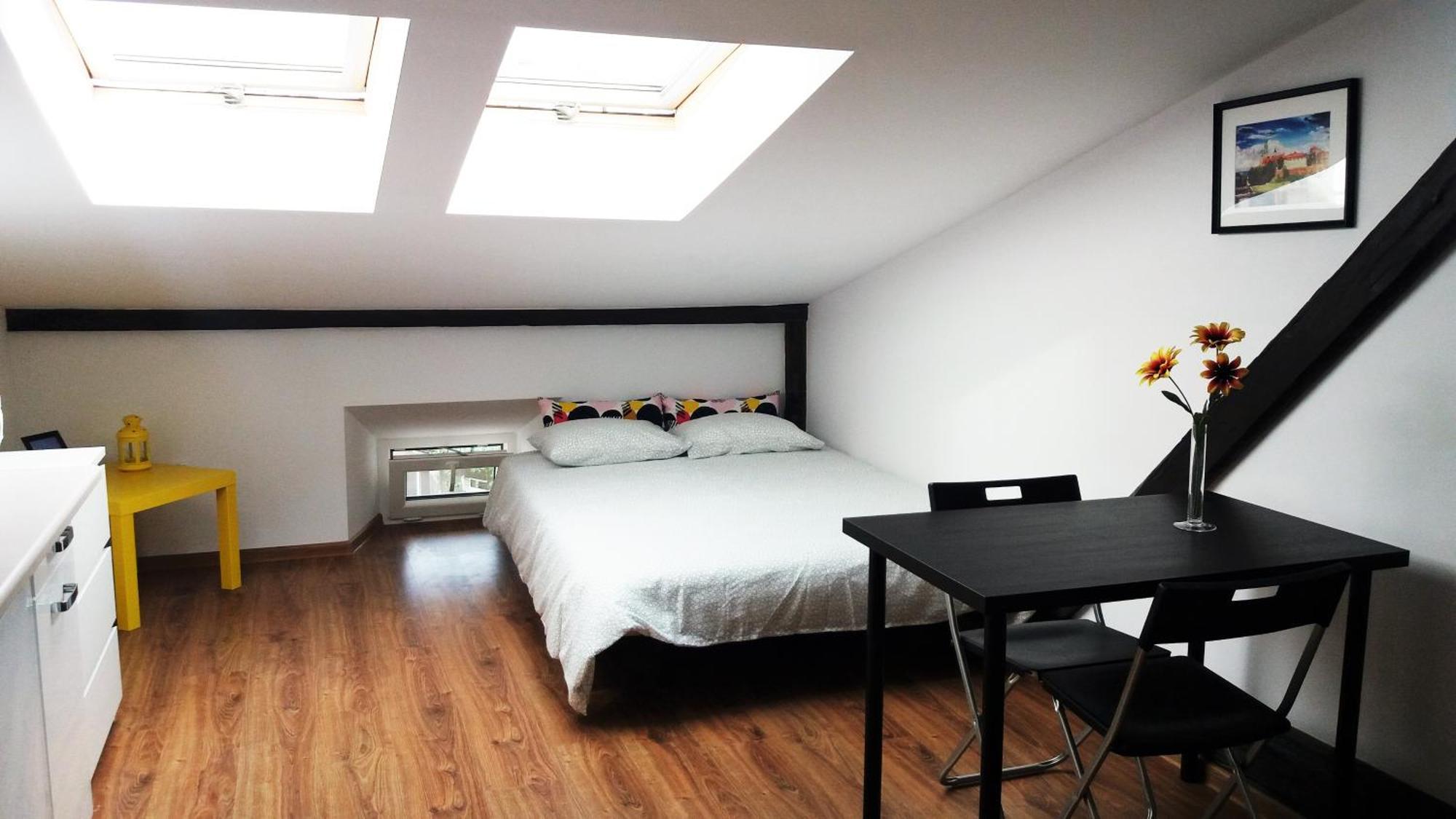 Nice Attic Studio Close To Old Town Air Conditioning - Klimatyzacja Краків Екстер'єр фото